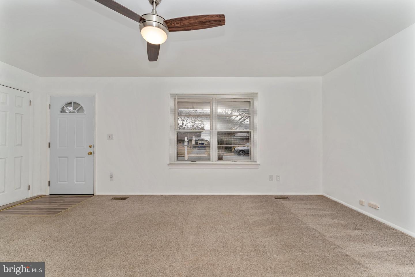 284 Pinoak Dr
