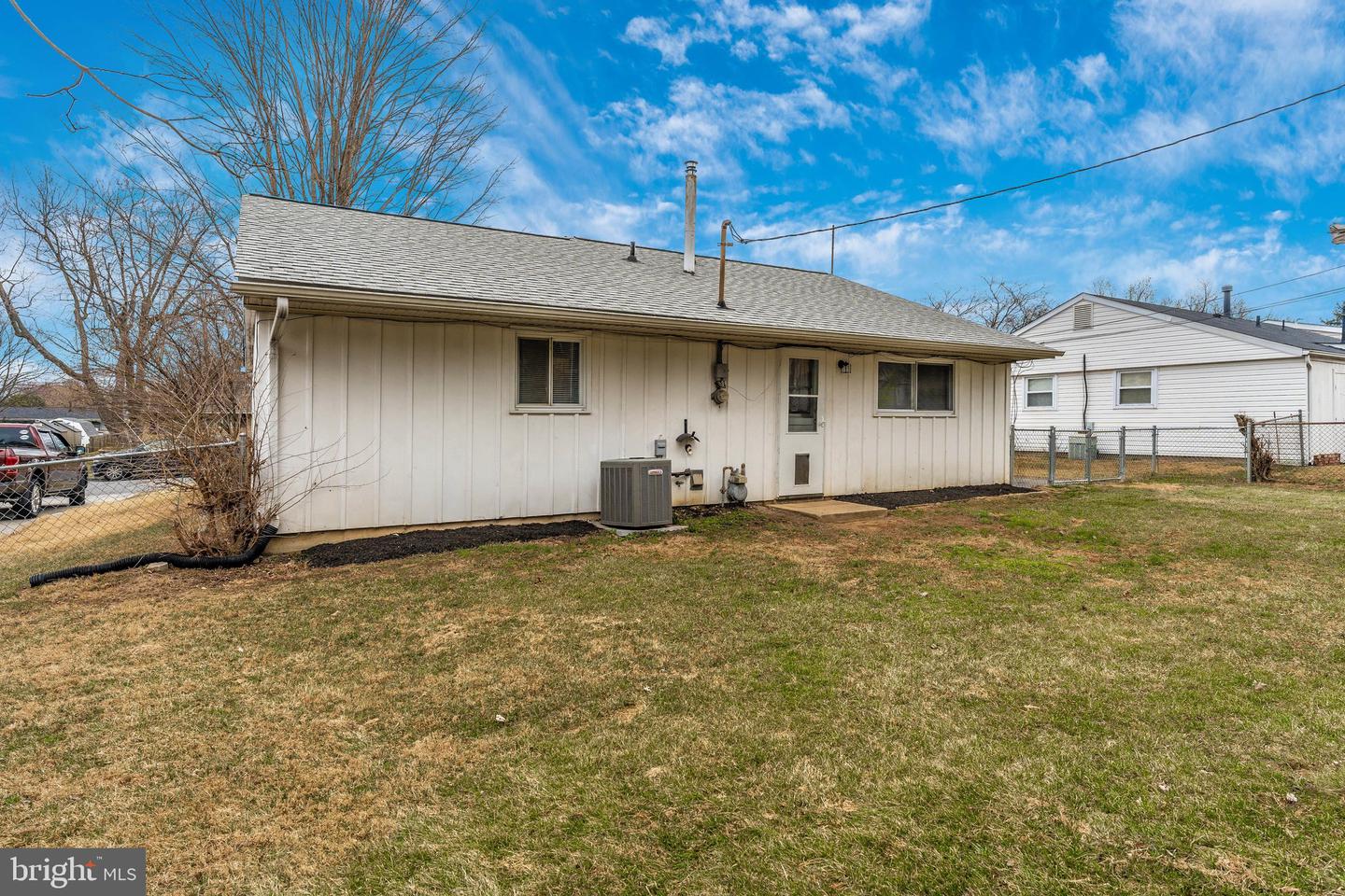 284 Pinoak Dr