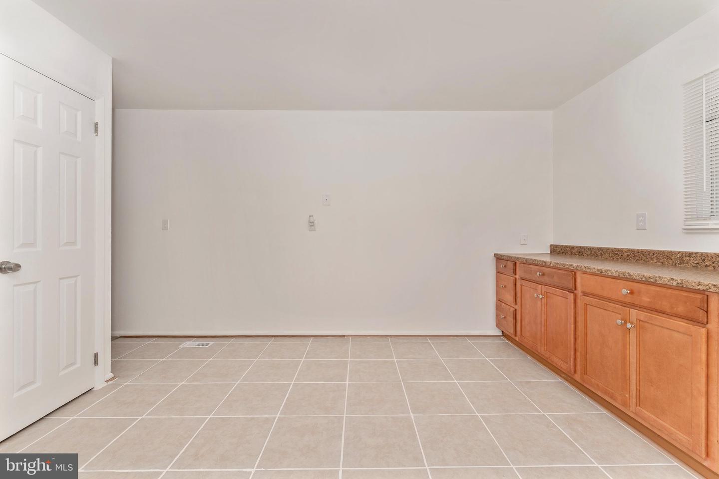 284 Pinoak Dr
