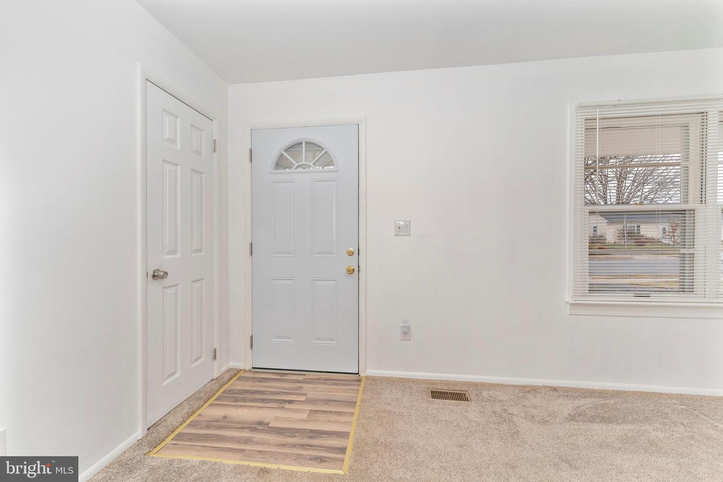 284 Pinoak Dr