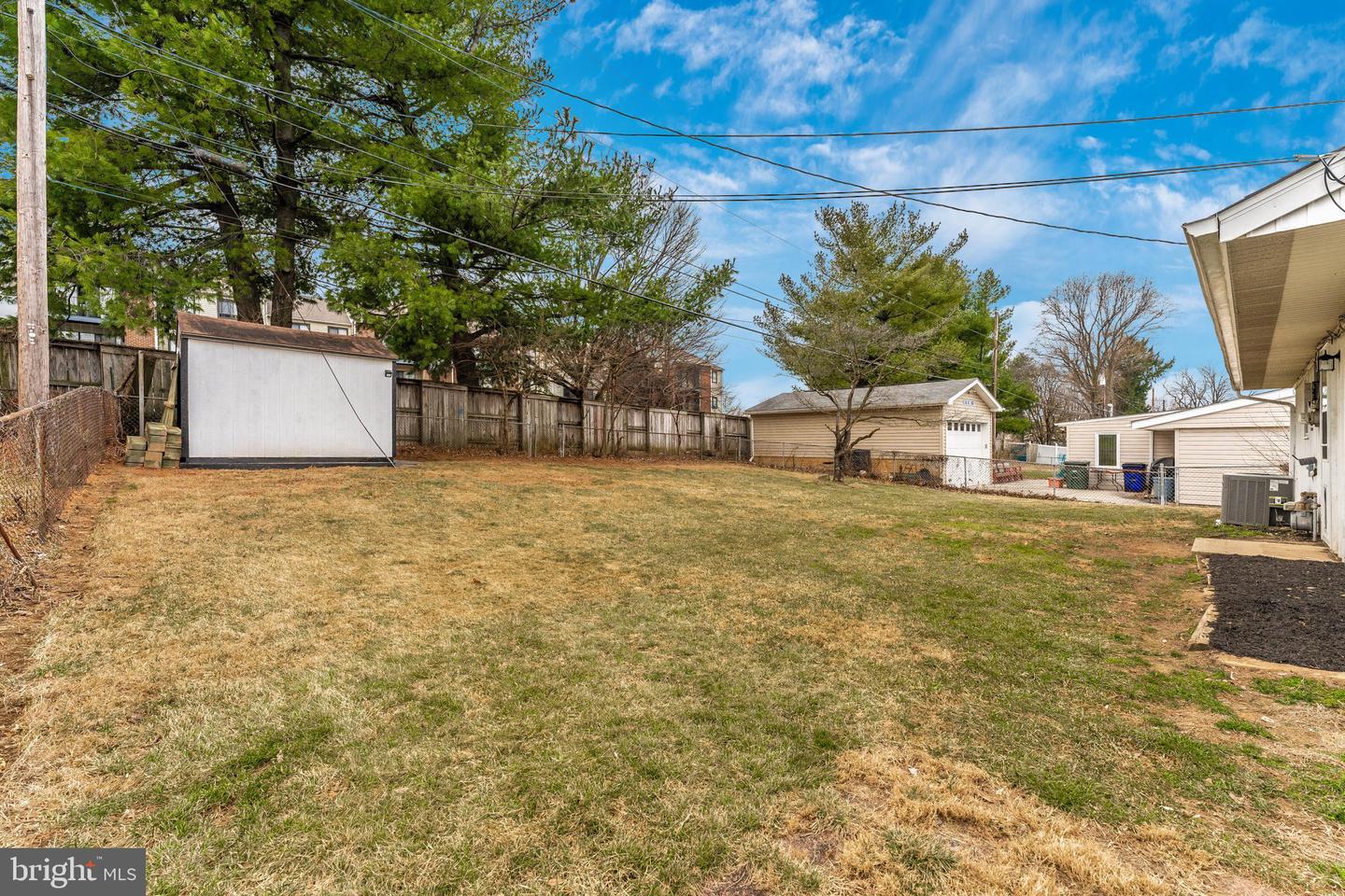 284 Pinoak Dr
