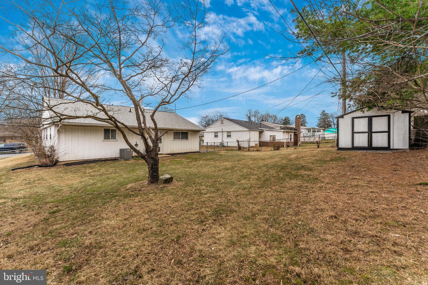 284 Pinoak Dr