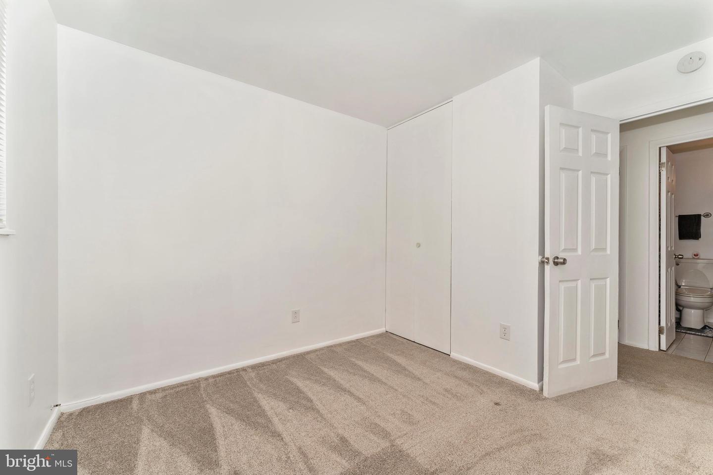 284 Pinoak Dr