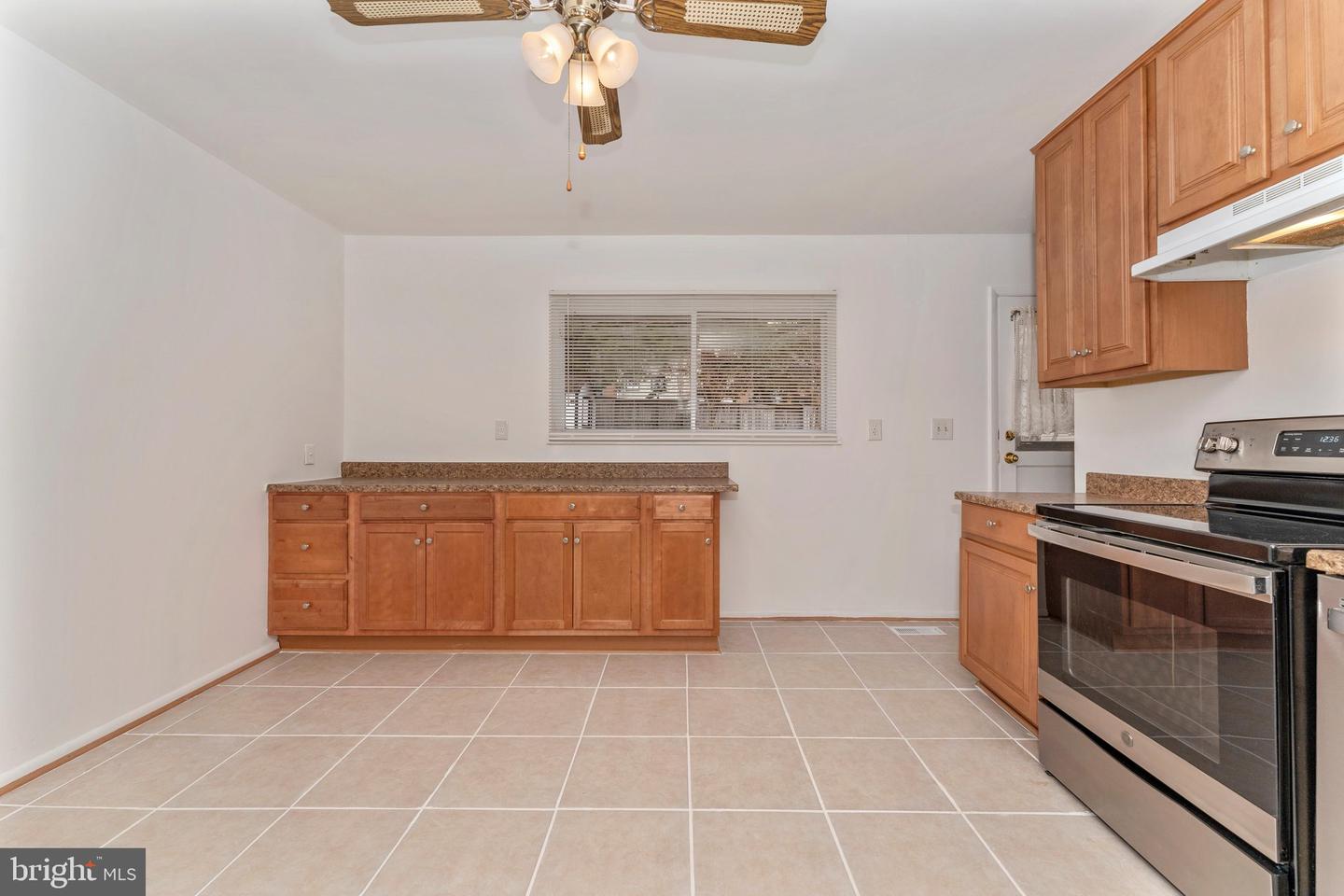 284 Pinoak Dr