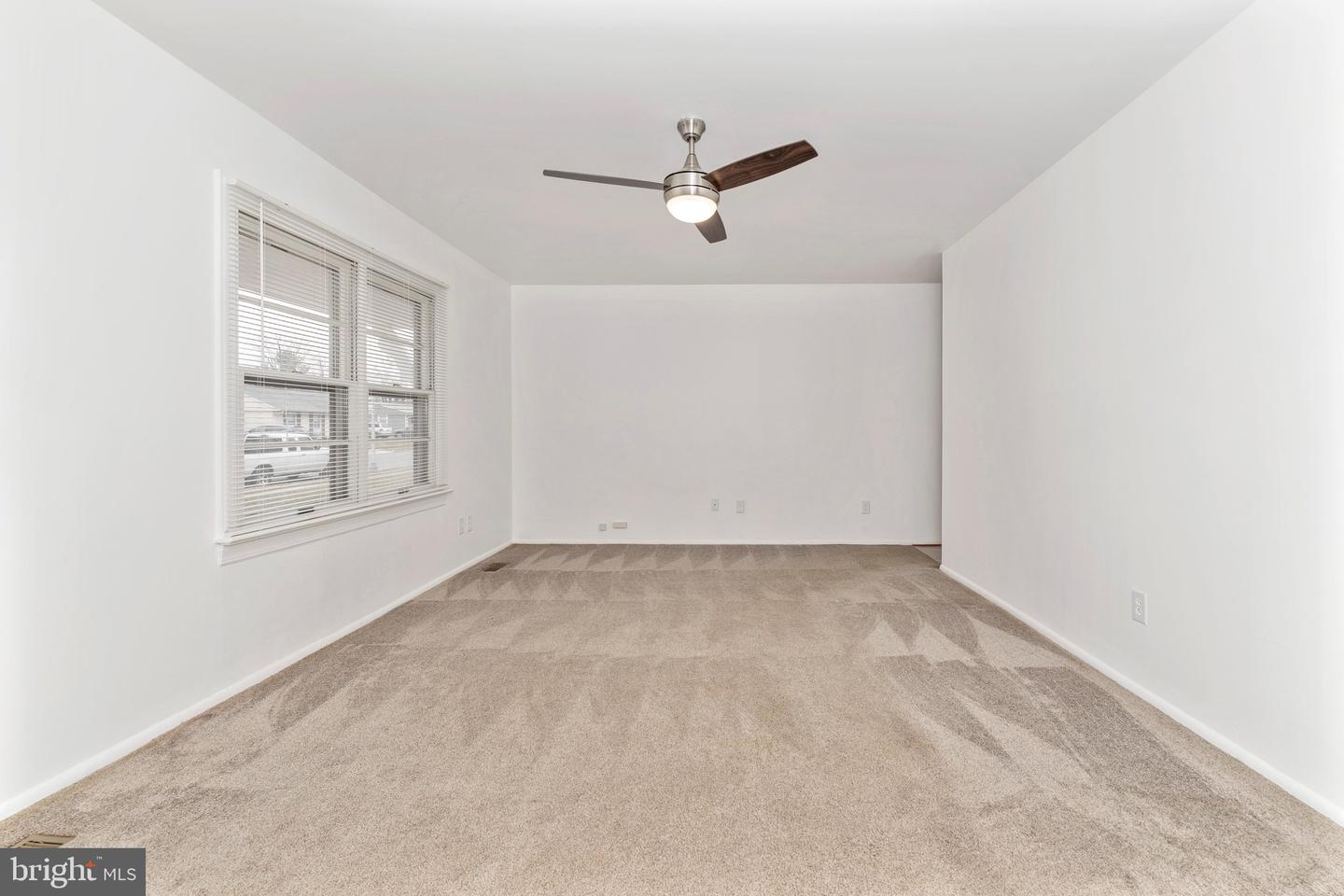 284 Pinoak Dr