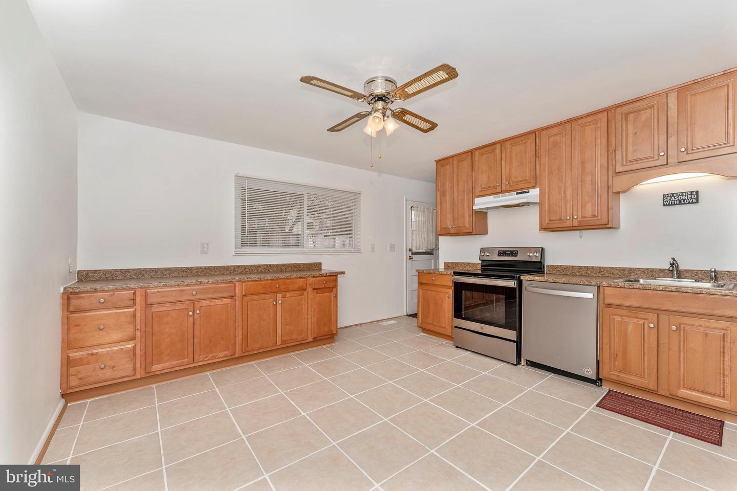 284 Pinoak Dr