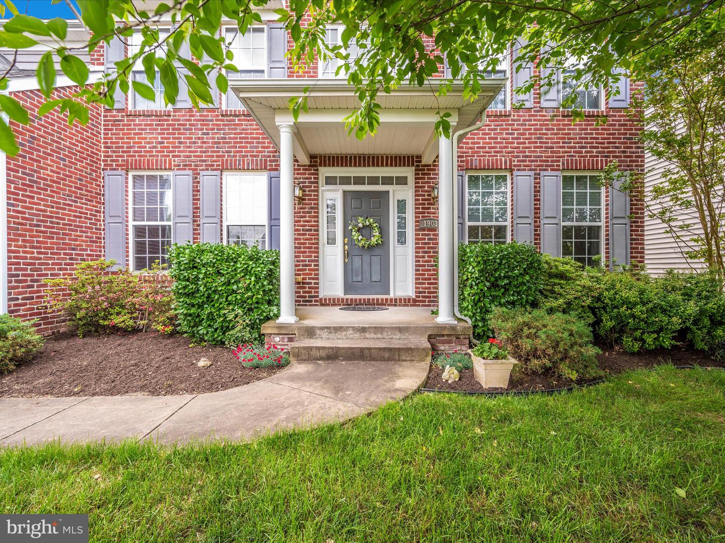 1903 Moran Dr