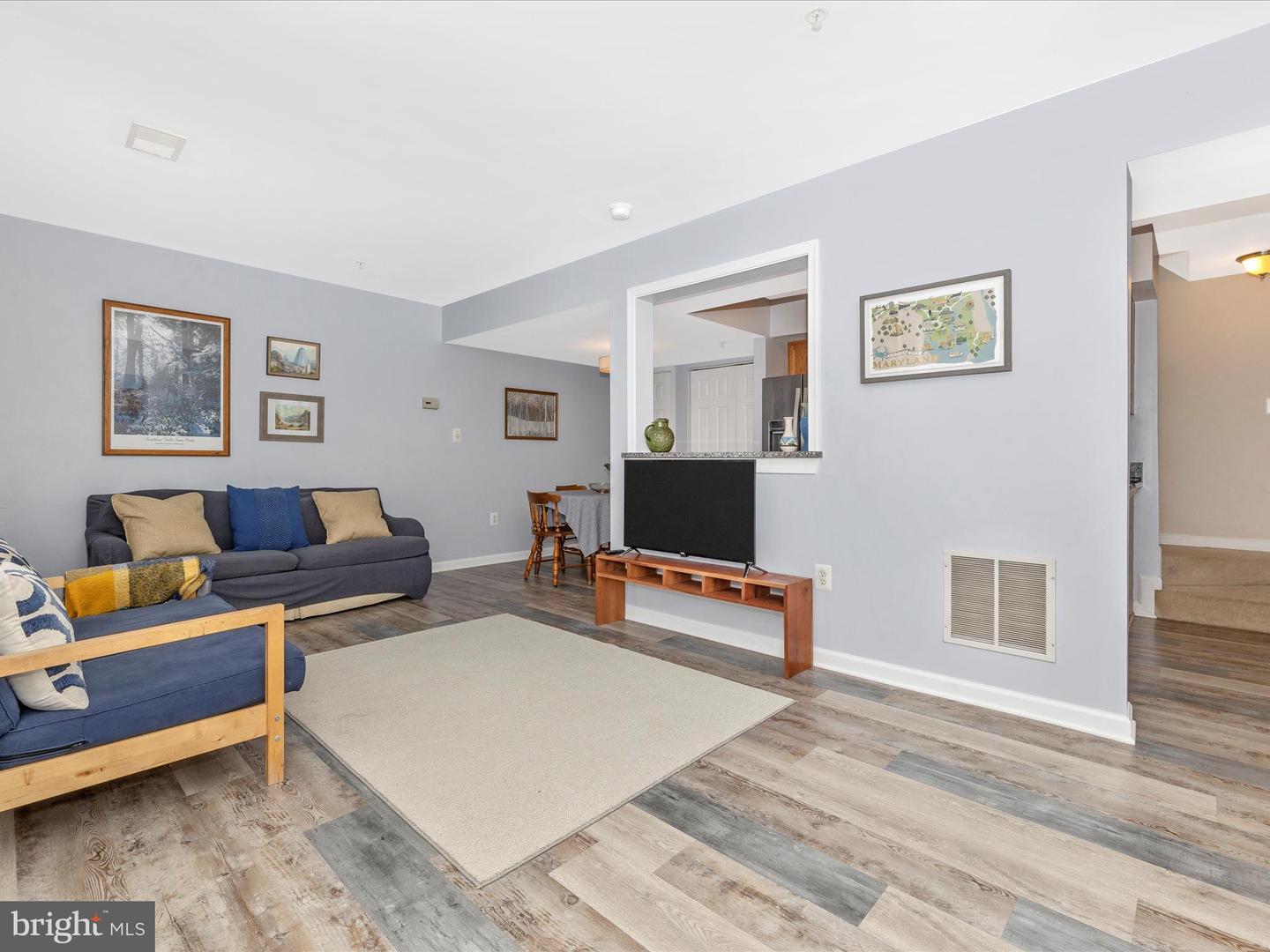 118 N Altamont Ave