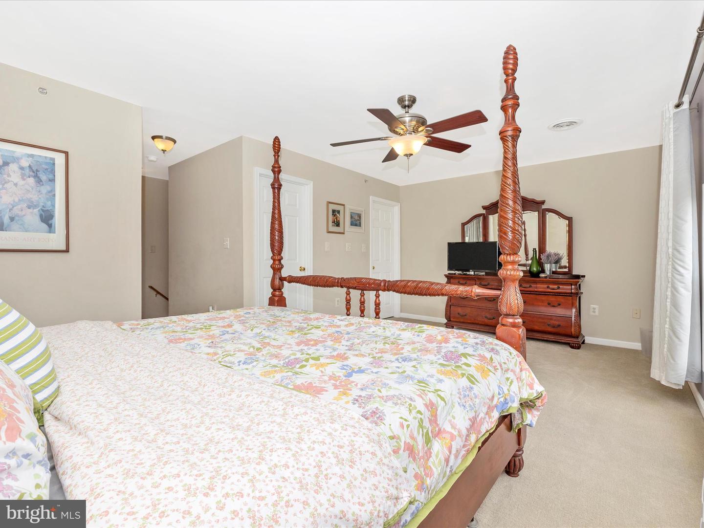118 N Altamont Ave
