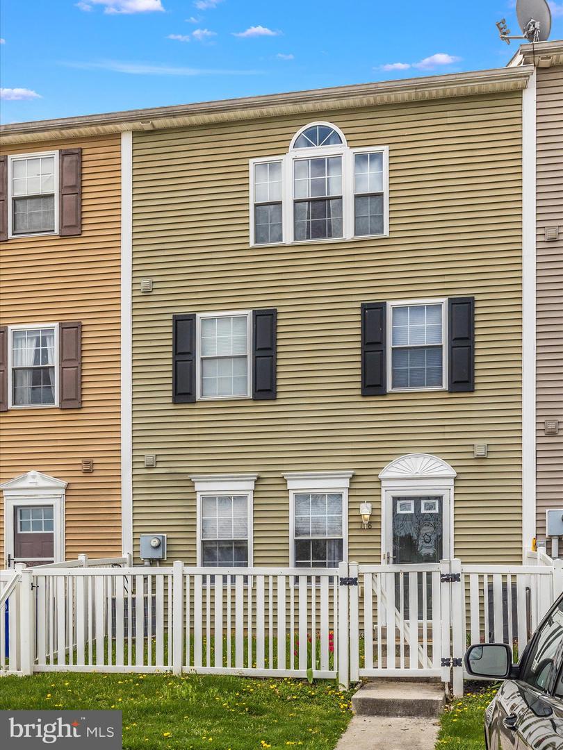 118 N Altamont Ave