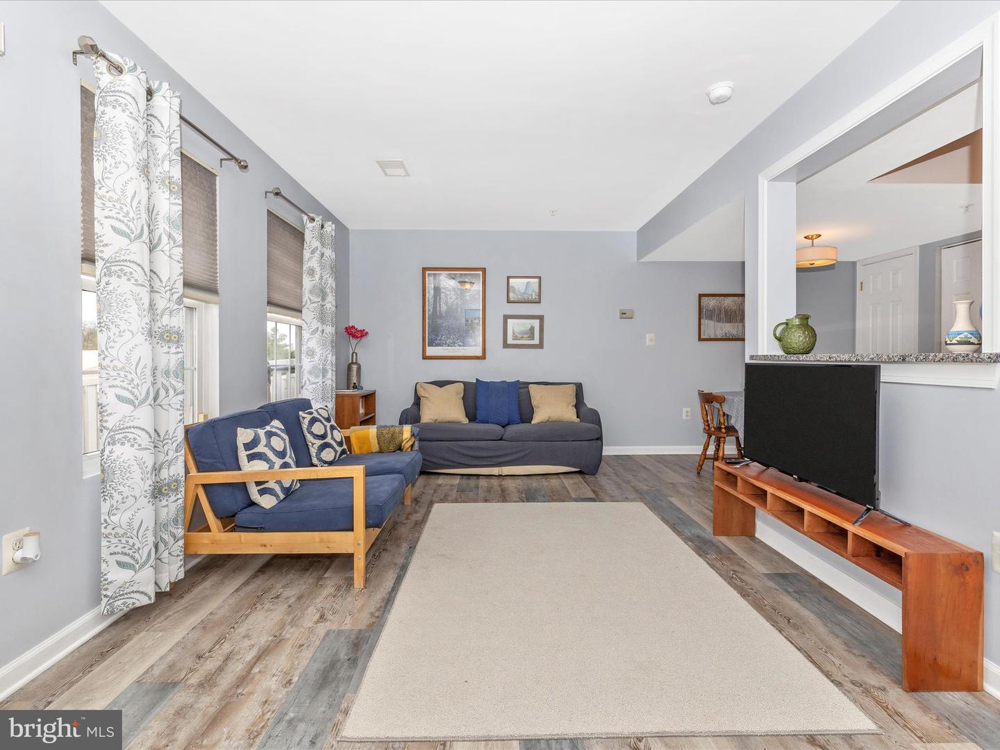 118 N Altamont Ave