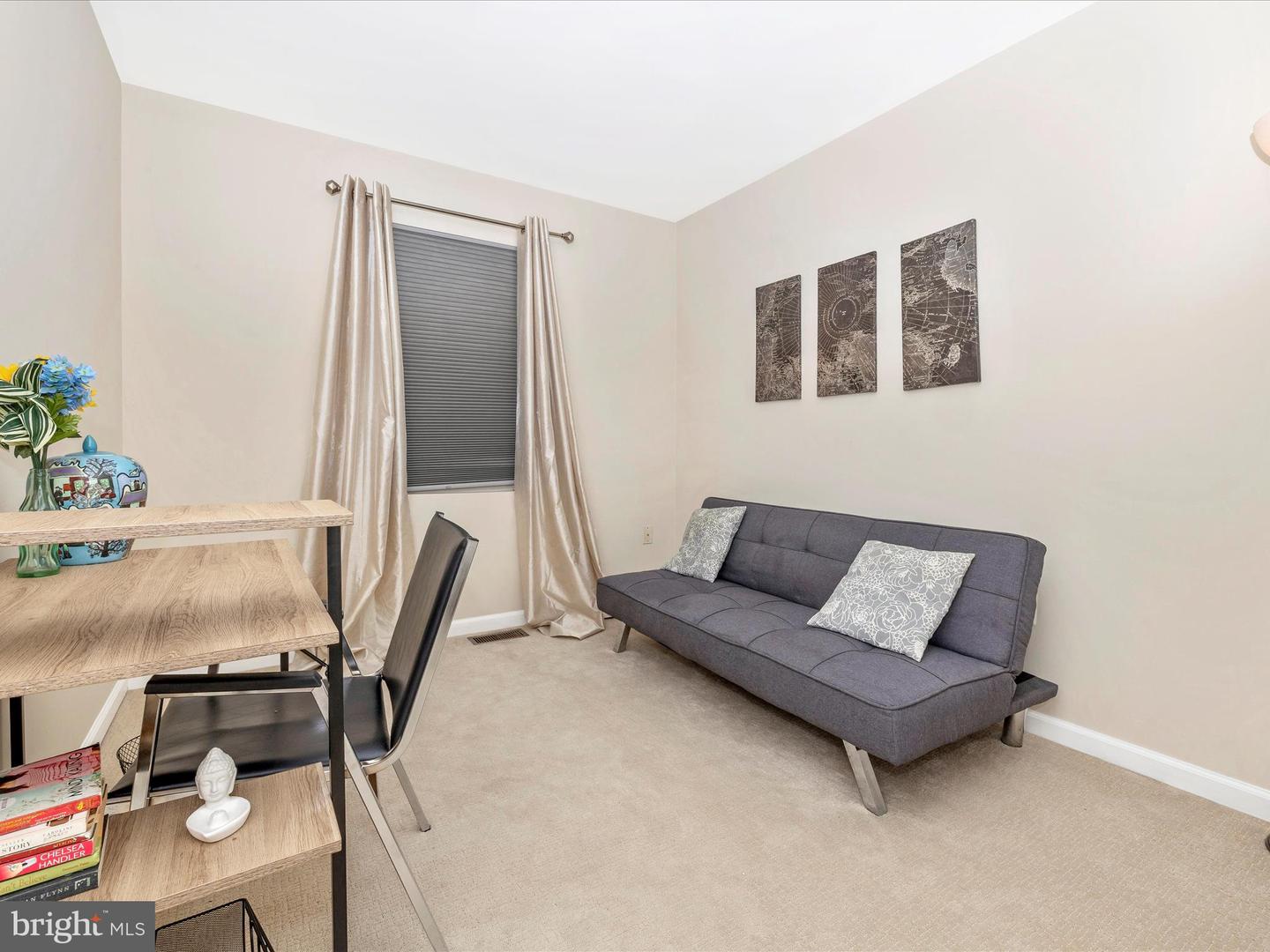 118 N Altamont Ave
