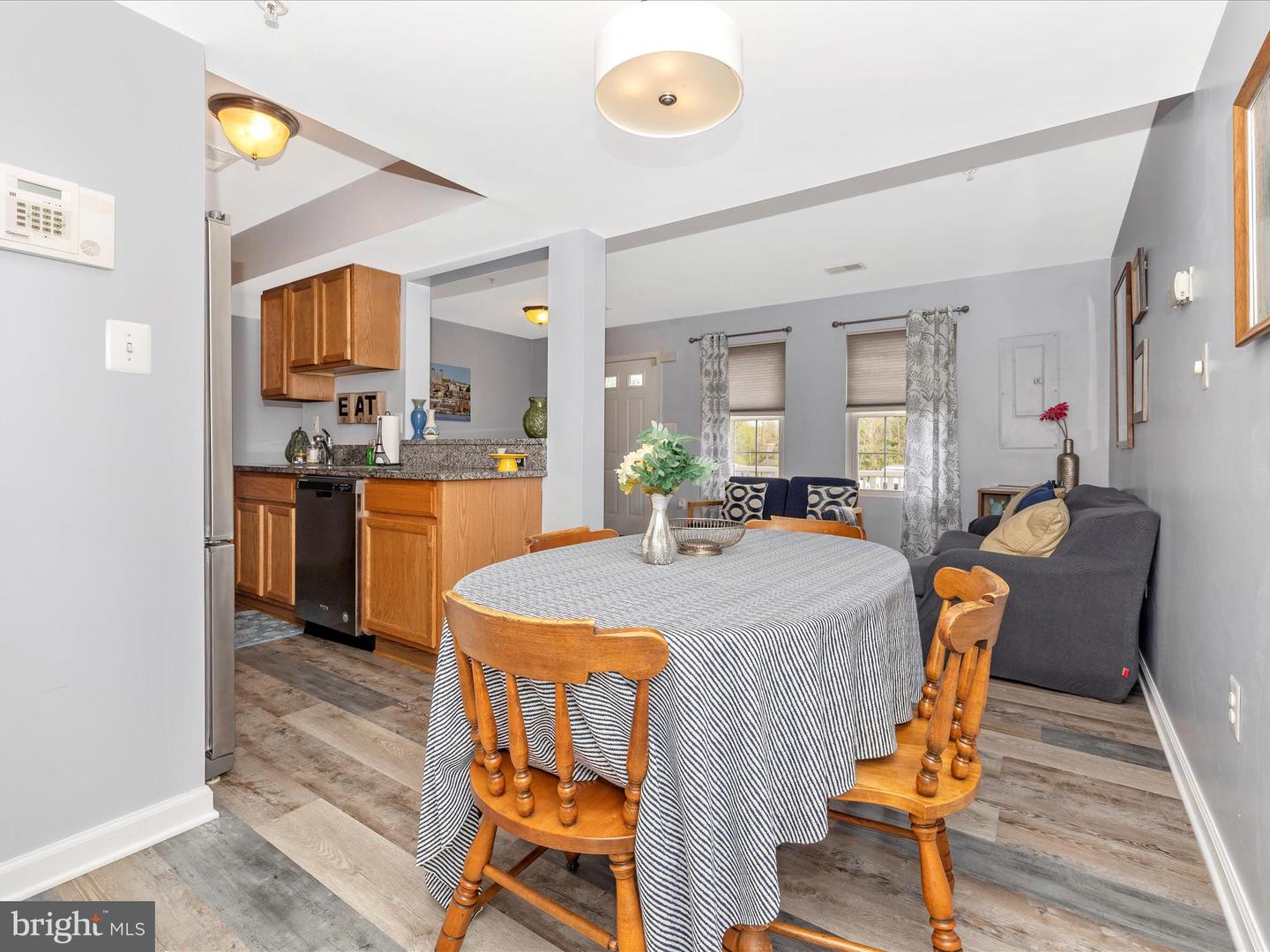 118 N Altamont Ave