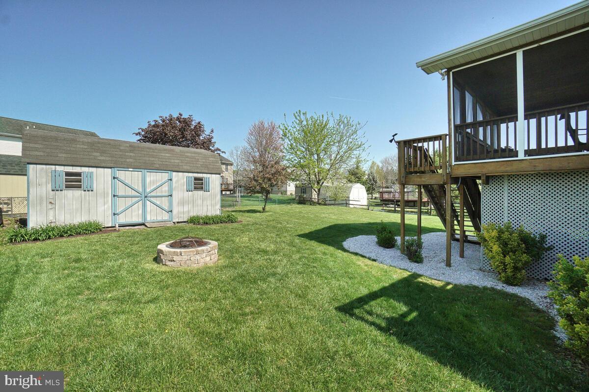 23 Stoney Park Way