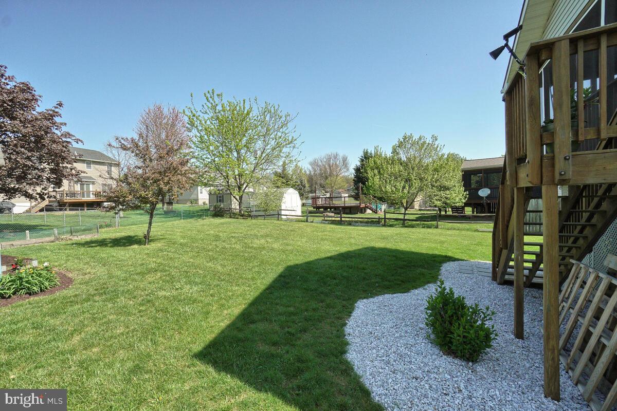 23 Stoney Park Way