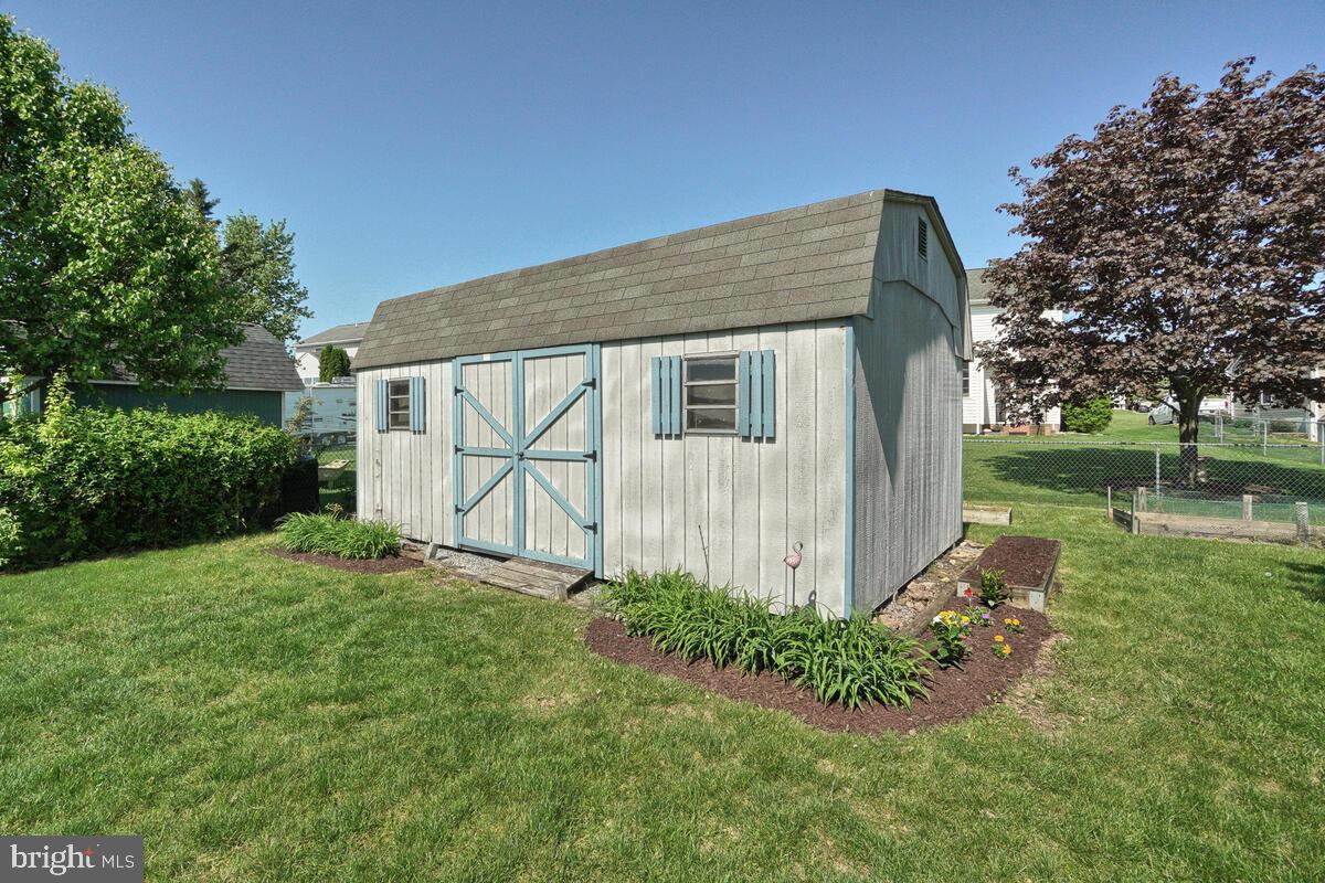 23 Stoney Park Way
