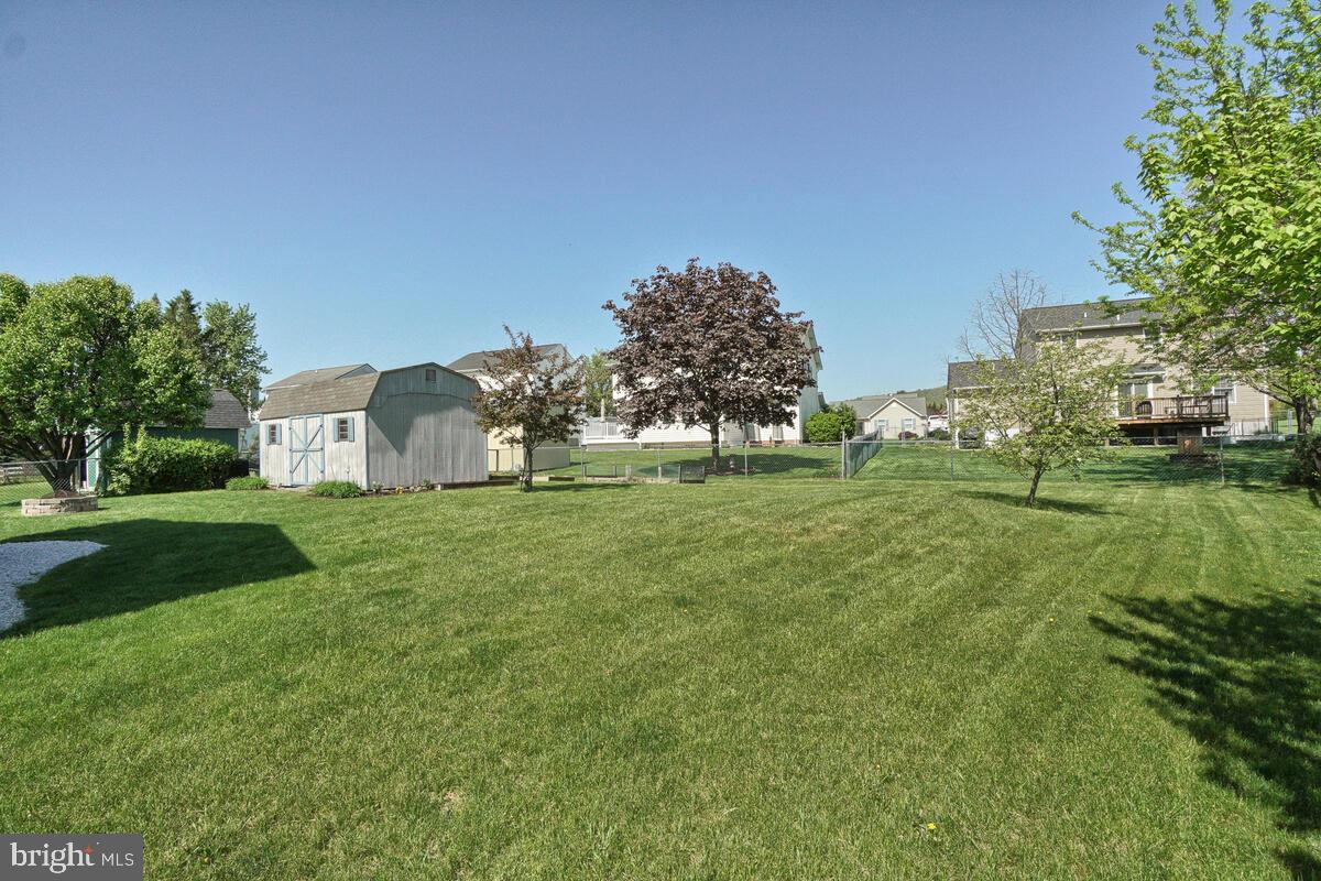 23 Stoney Park Way