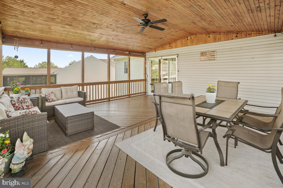23 Stoney Park Way