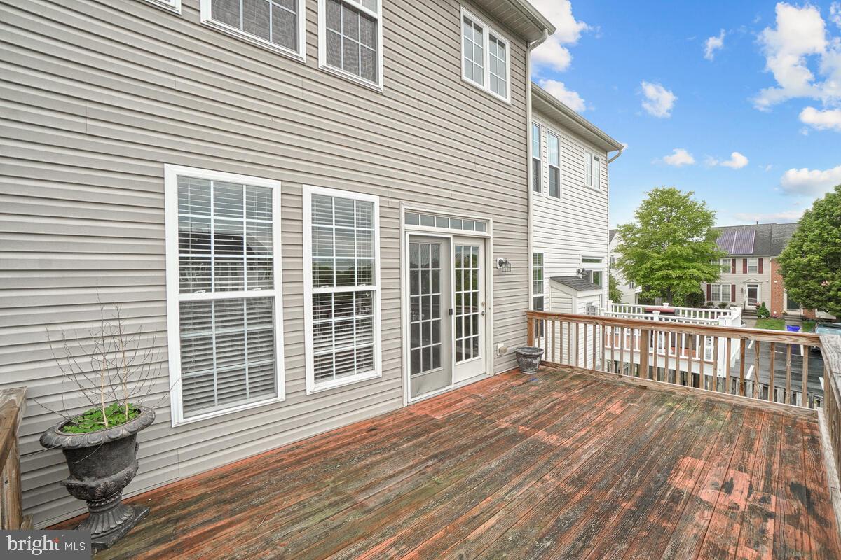 112 Fiona Way