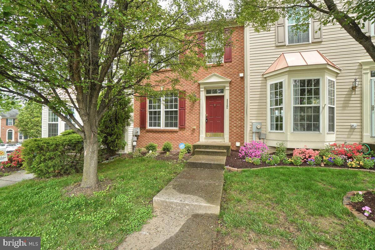 112 Fiona Way