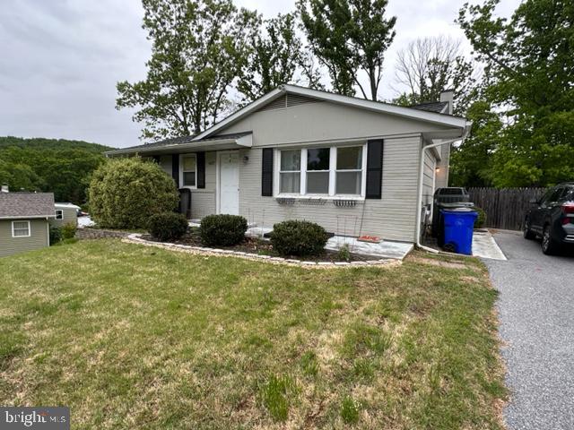 1627 Thomas Dr
