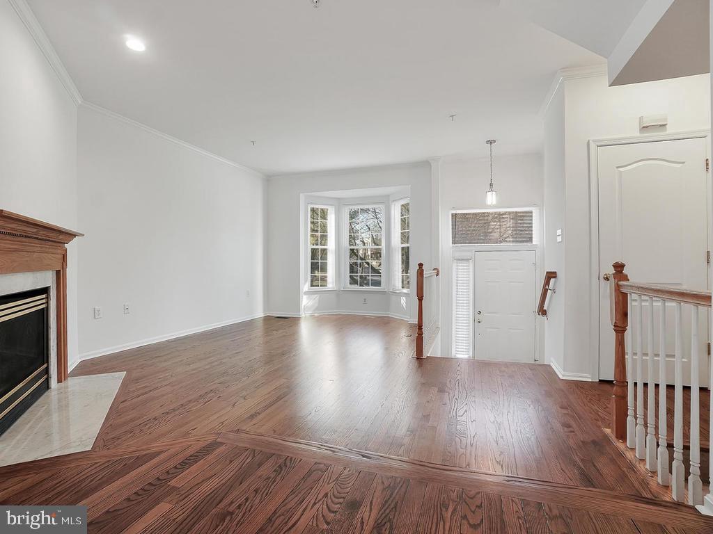 903 Jubal Way