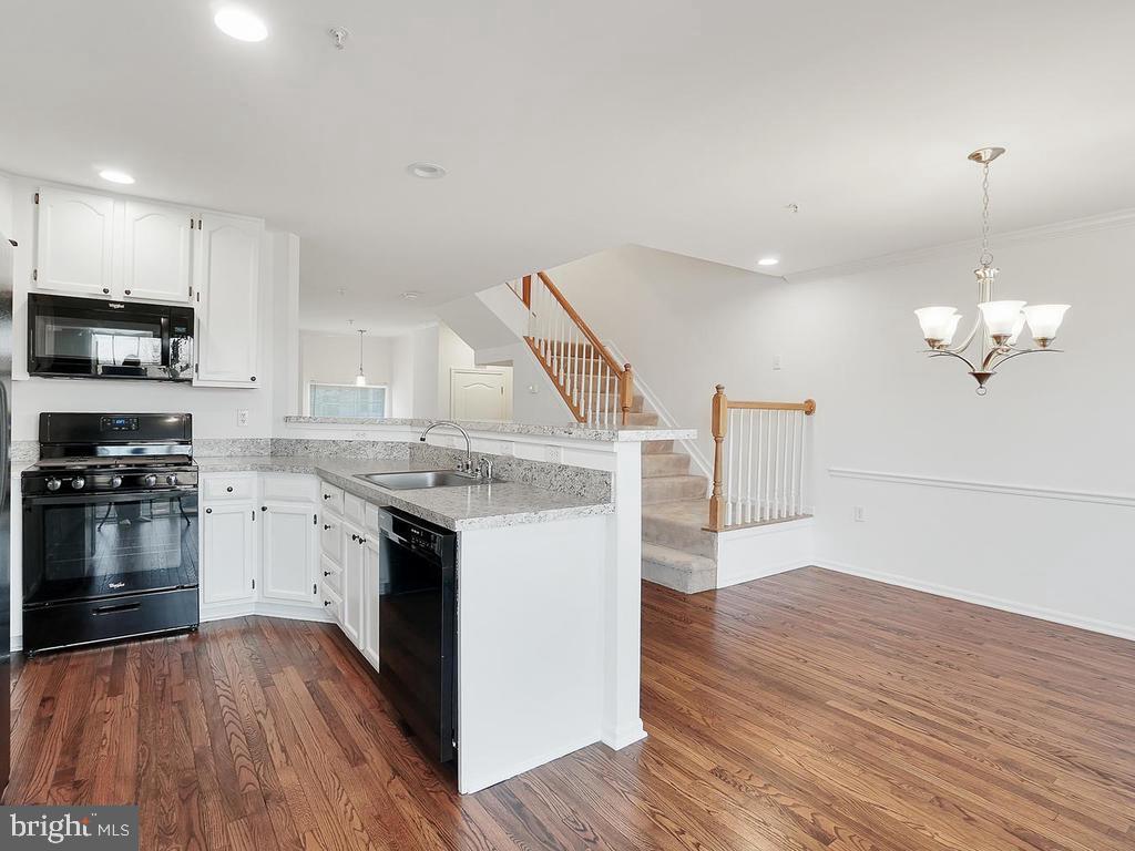 903 Jubal Way