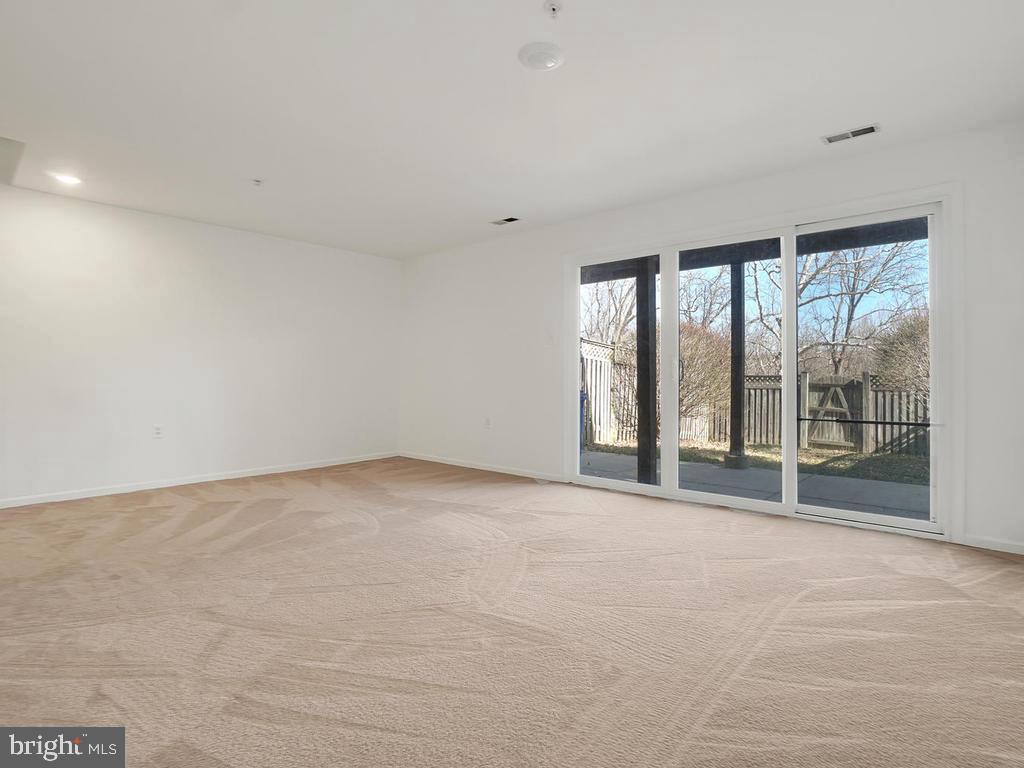 903 Jubal Way