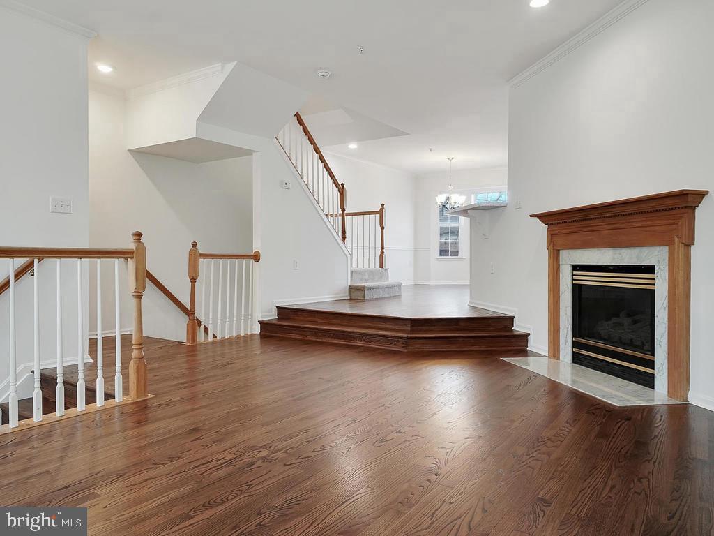 903 Jubal Way