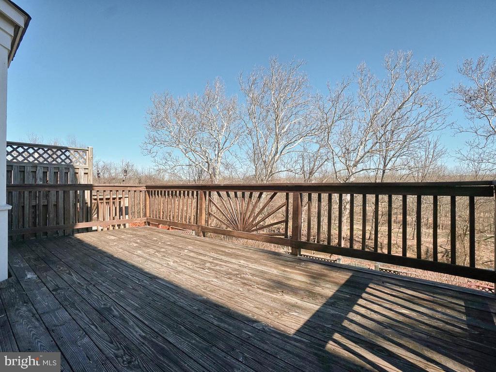 903 Jubal Way