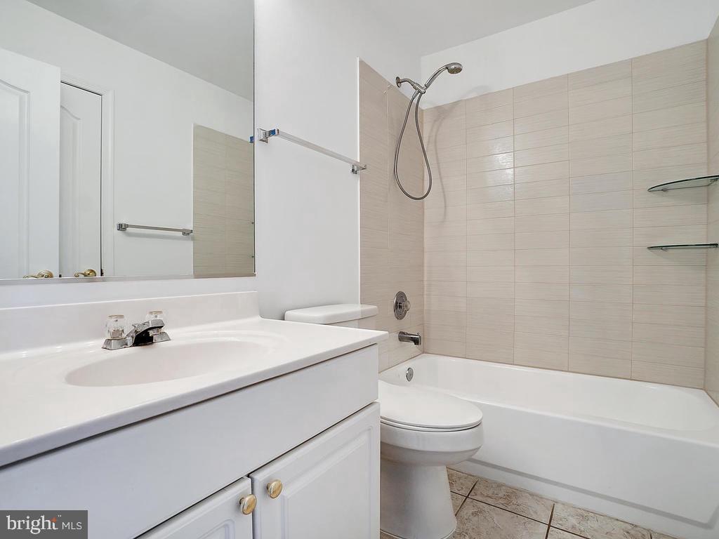 903 Jubal Way