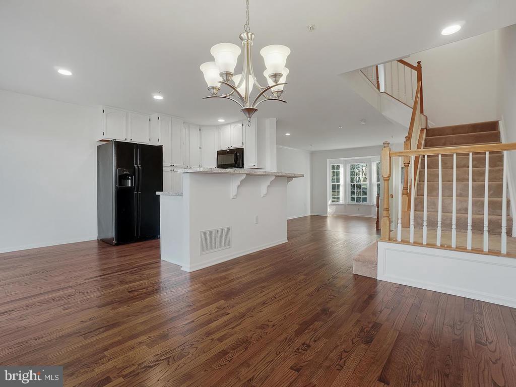 903 Jubal Way