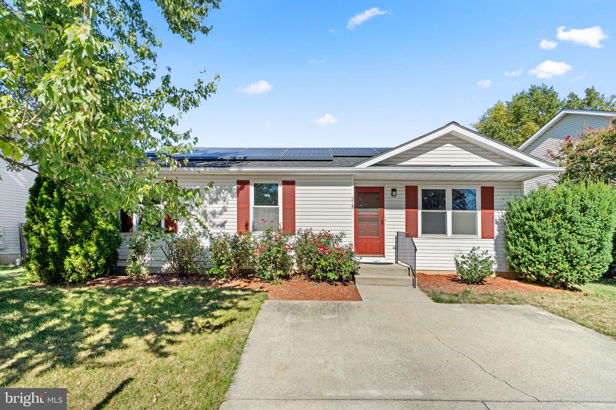 215 Bishops Glen Dr