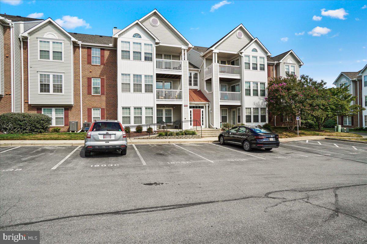 1603 Berry Rose Ct #2c