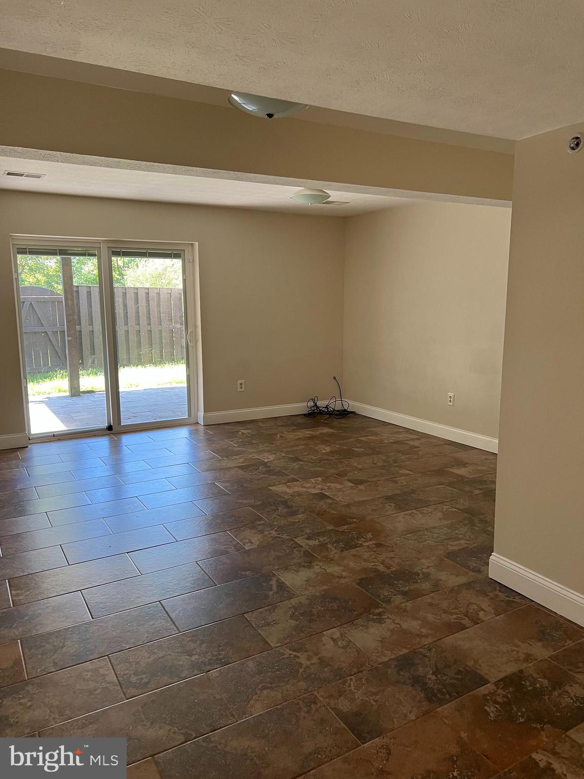 5602 Queen Anne Ct