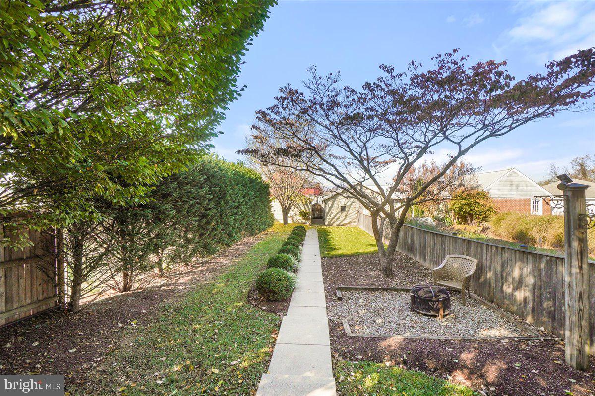209 Monroe Ave