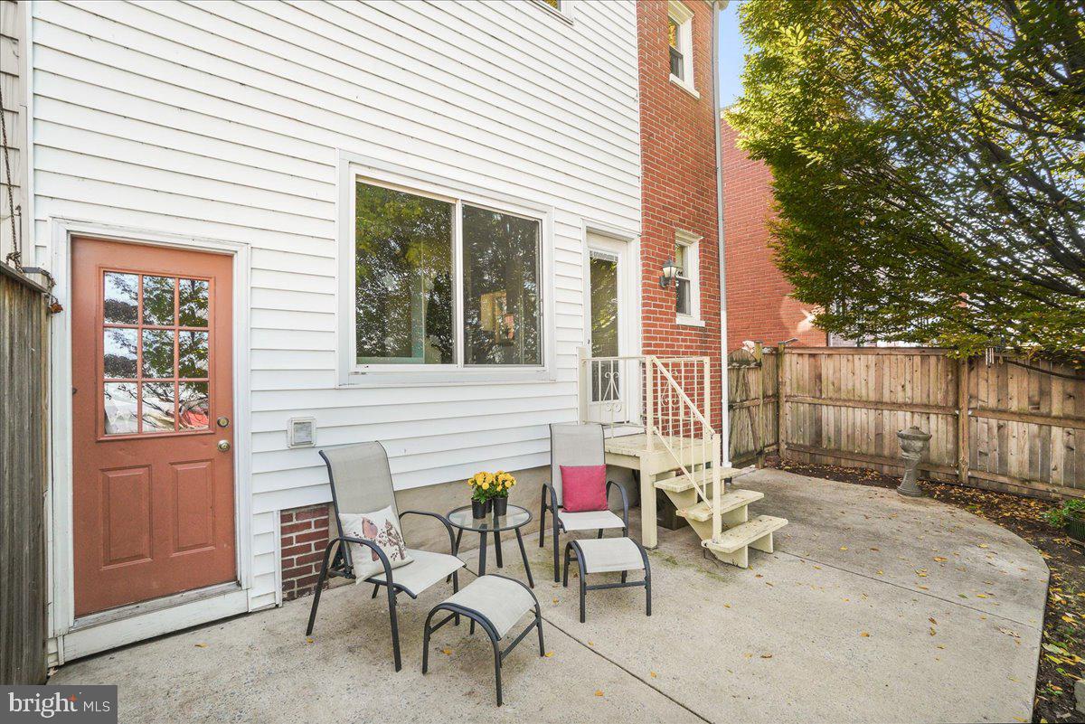 209 Monroe Ave