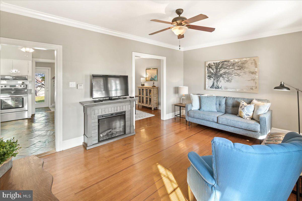 209 Monroe Ave