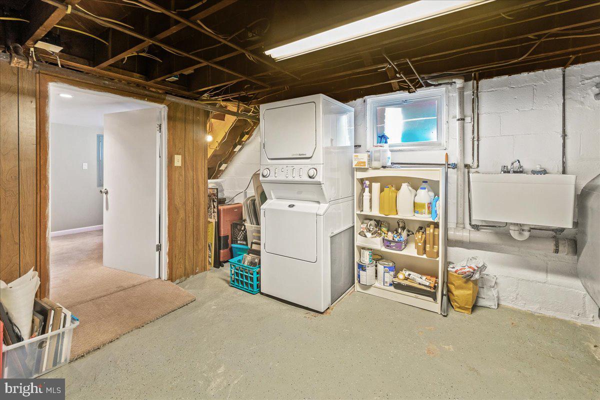 209 Monroe Ave
