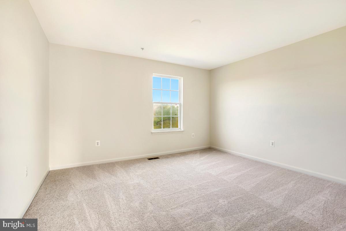 125 Sunlight Ct