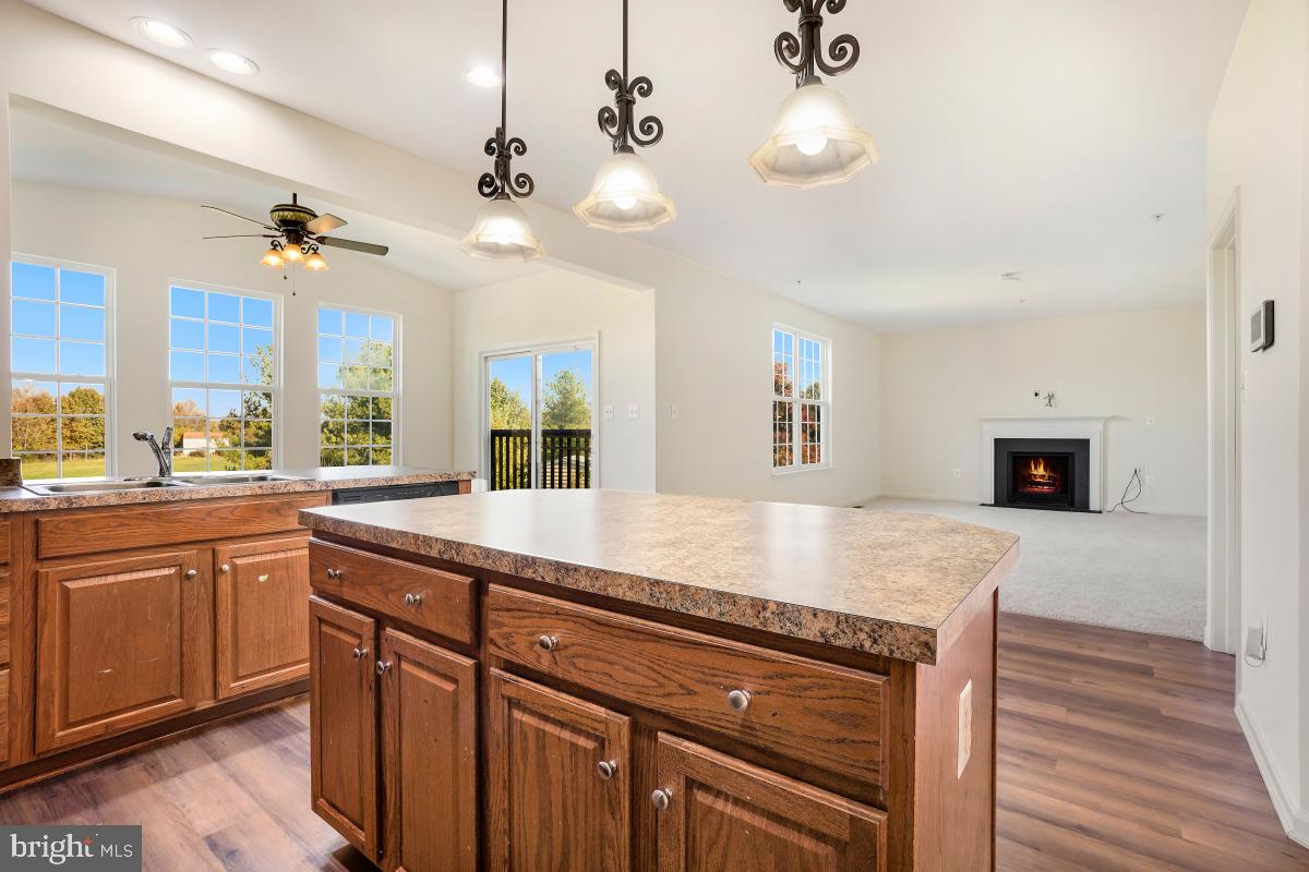 125 Sunlight Ct