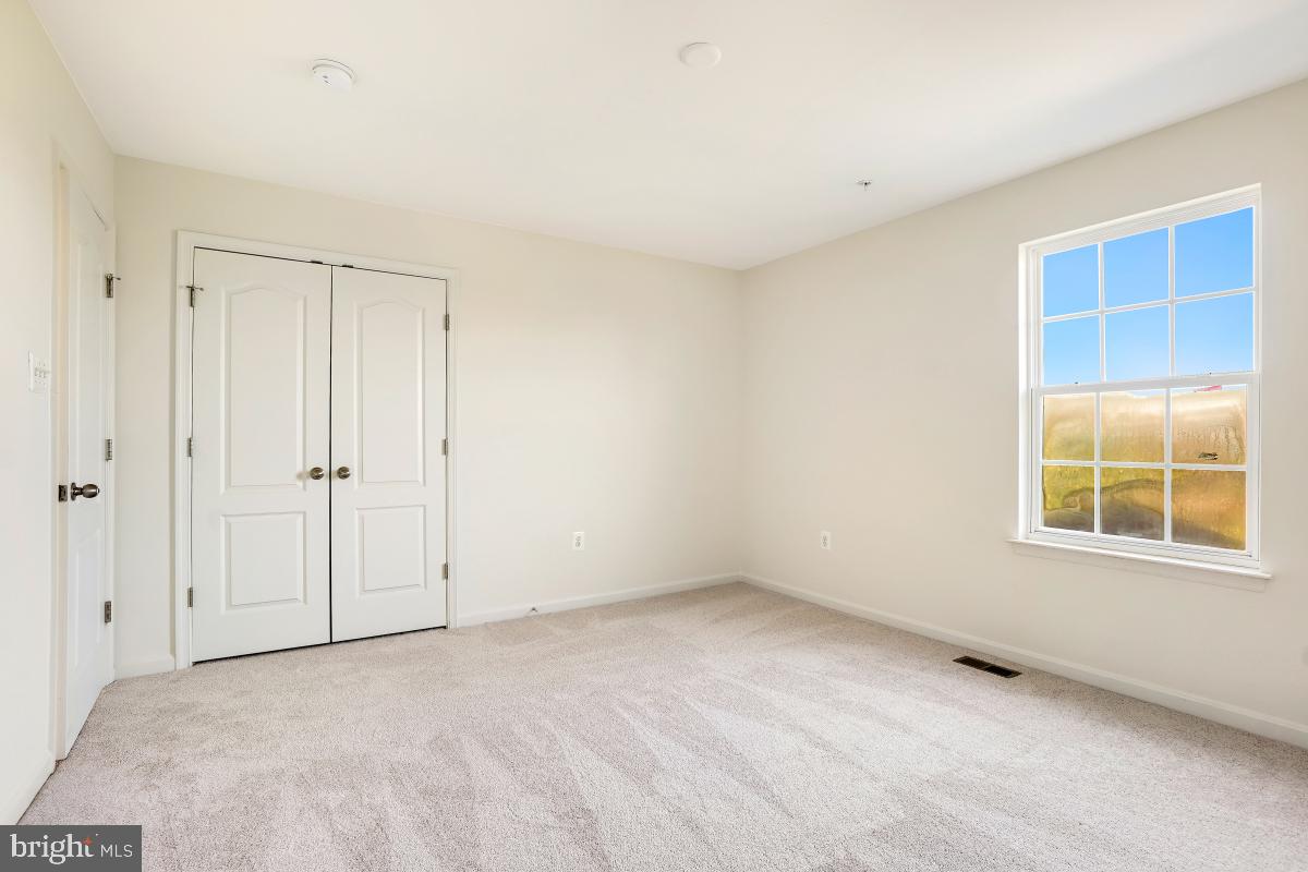125 Sunlight Ct