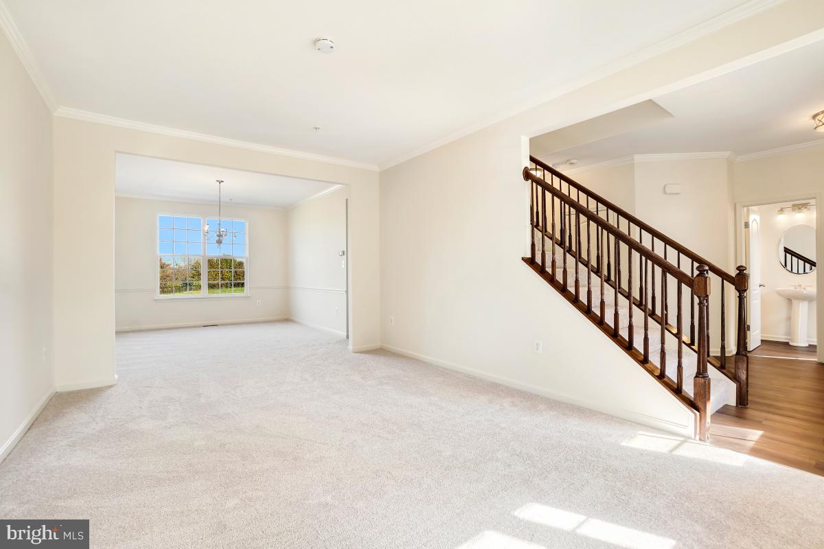 125 Sunlight Ct