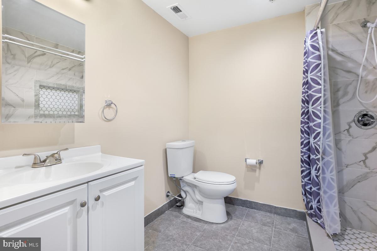 125 Sunlight Ct