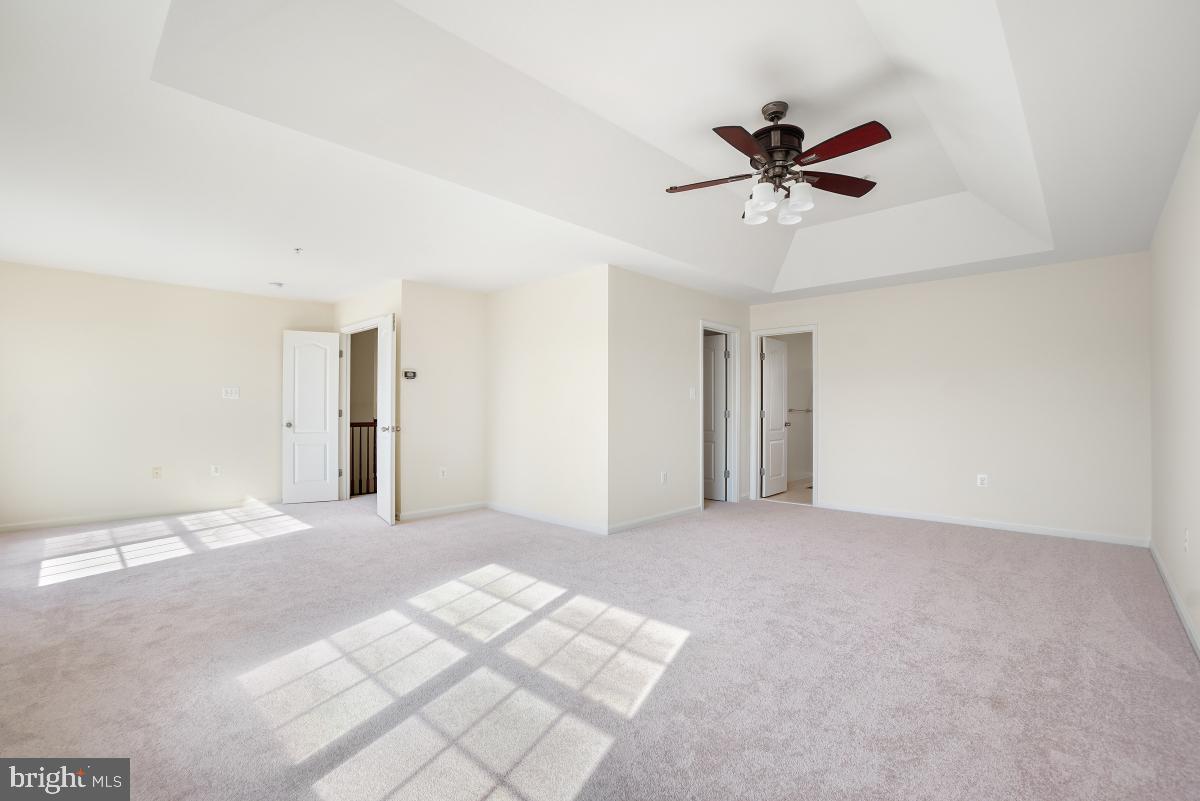 125 Sunlight Ct