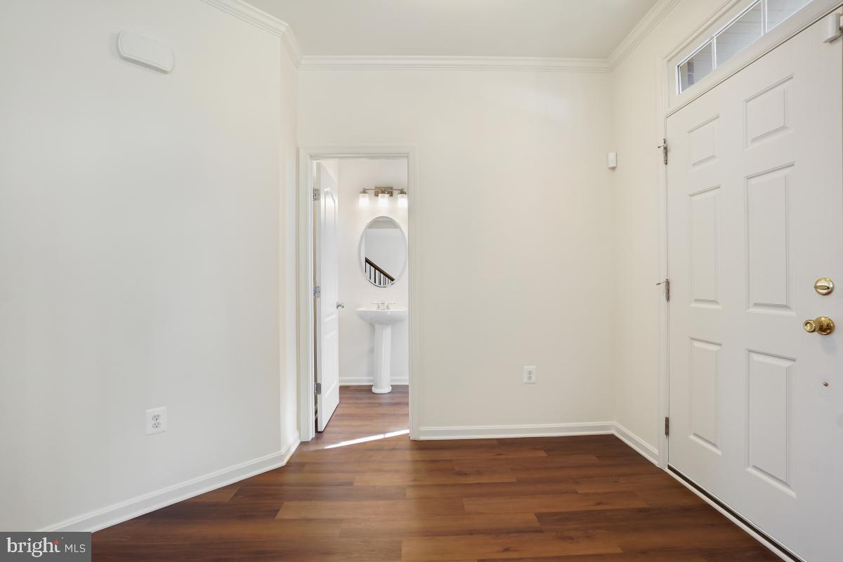 125 Sunlight Ct