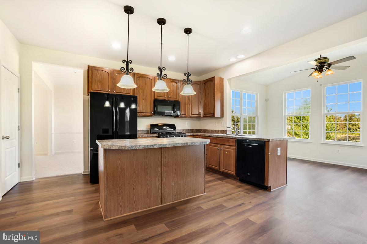 125 Sunlight Ct