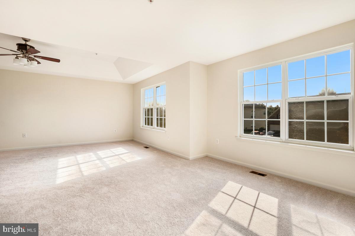 125 Sunlight Ct