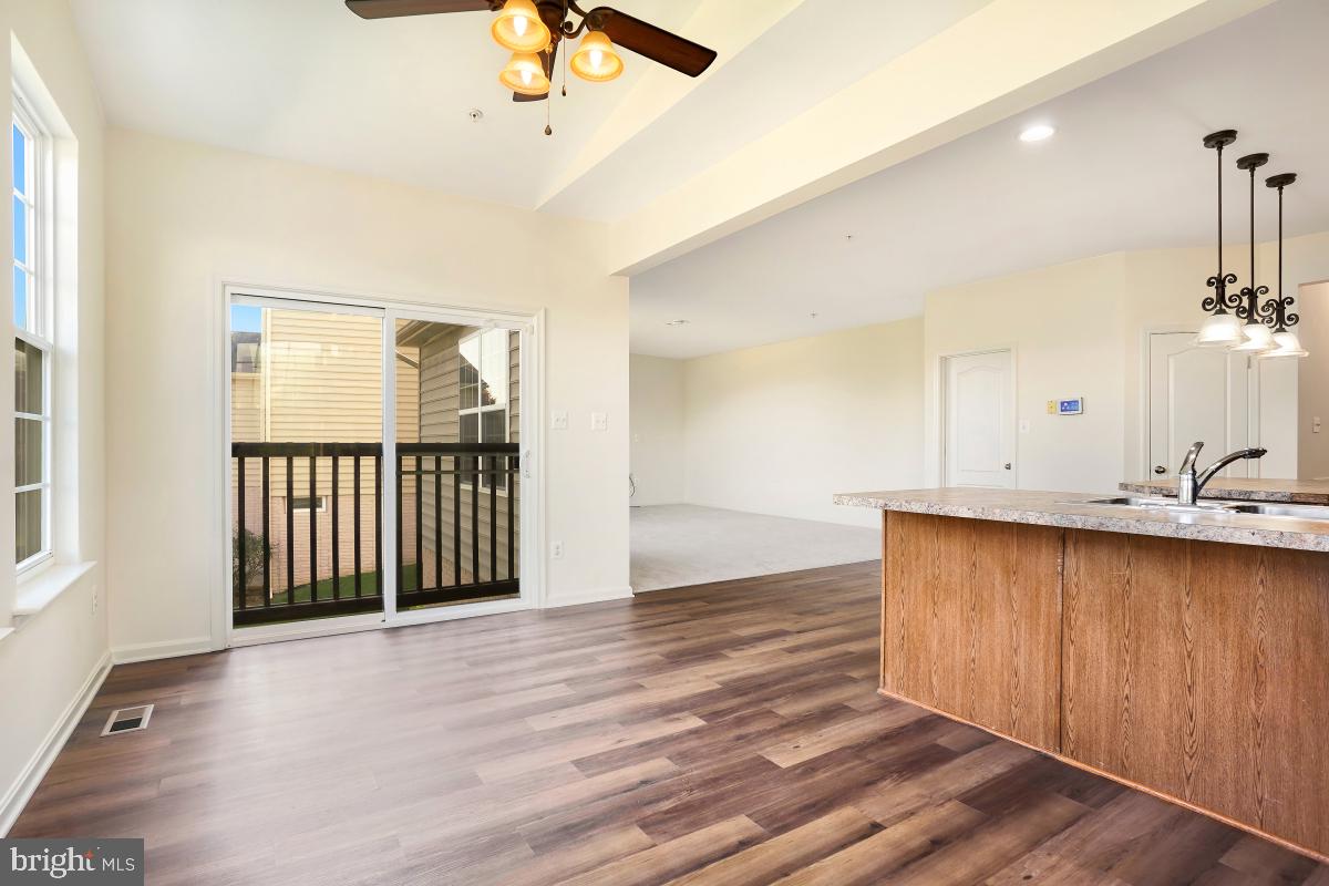 125 Sunlight Ct
