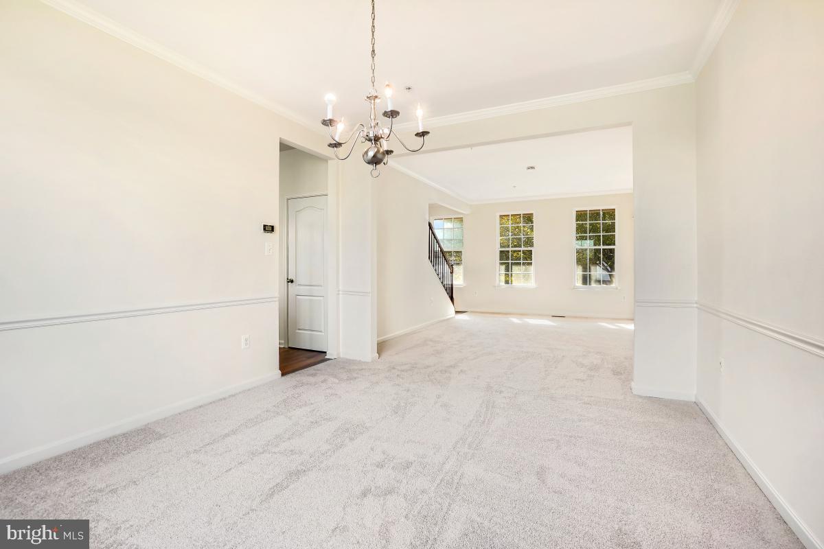 125 Sunlight Ct